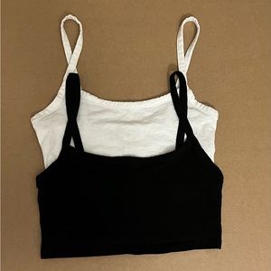Pack of two short crop tops